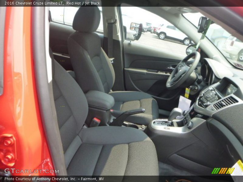 Red Hot / Jet Black 2016 Chevrolet Cruze Limited LT
