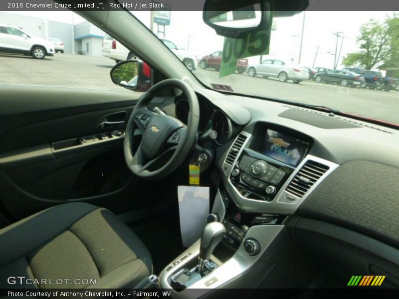 Red Hot / Jet Black 2016 Chevrolet Cruze Limited LT