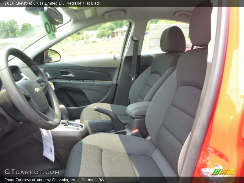 Red Hot / Jet Black 2016 Chevrolet Cruze Limited LT
