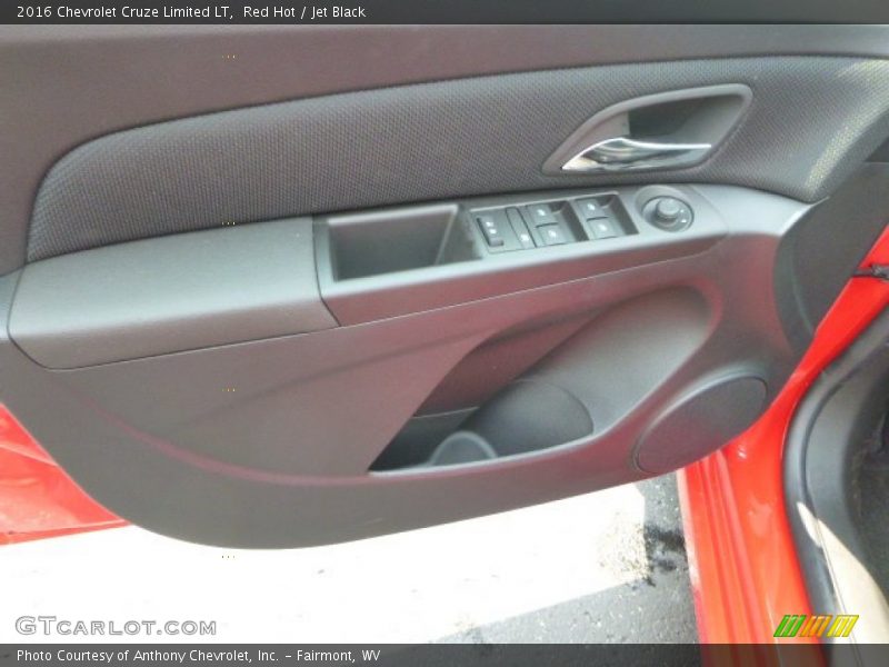 Red Hot / Jet Black 2016 Chevrolet Cruze Limited LT