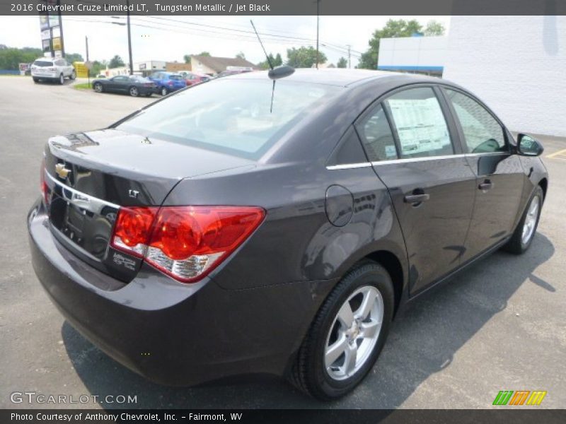 Tungsten Metallic / Jet Black 2016 Chevrolet Cruze Limited LT