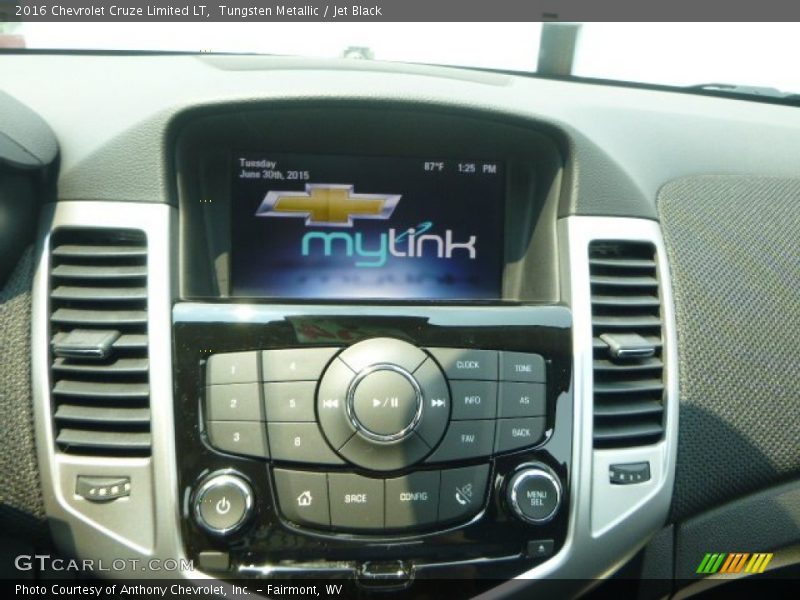 Tungsten Metallic / Jet Black 2016 Chevrolet Cruze Limited LT