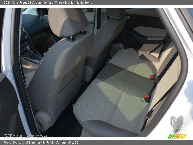 Oxford White / Medium Light Stone 2014 Ford Focus SE Sedan