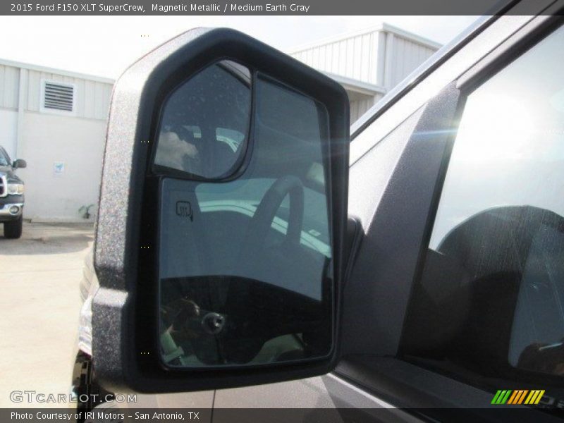 Magnetic Metallic / Medium Earth Gray 2015 Ford F150 XLT SuperCrew