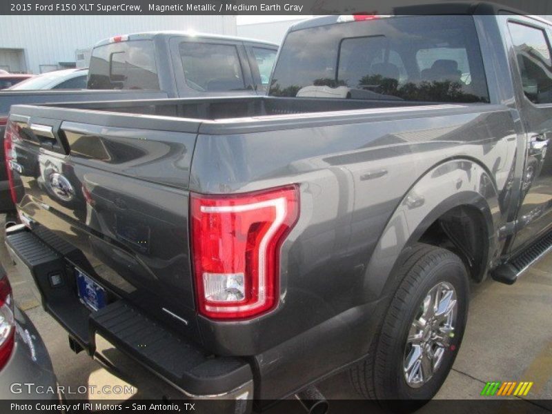 Magnetic Metallic / Medium Earth Gray 2015 Ford F150 XLT SuperCrew