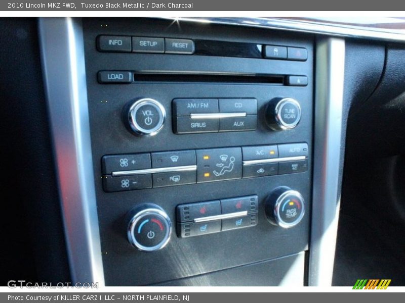 Tuxedo Black Metallic / Dark Charcoal 2010 Lincoln MKZ FWD