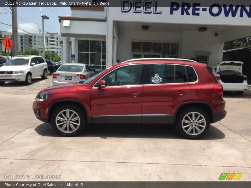 Wild Cherry Metallic / Beige 2012 Volkswagen Tiguan SE