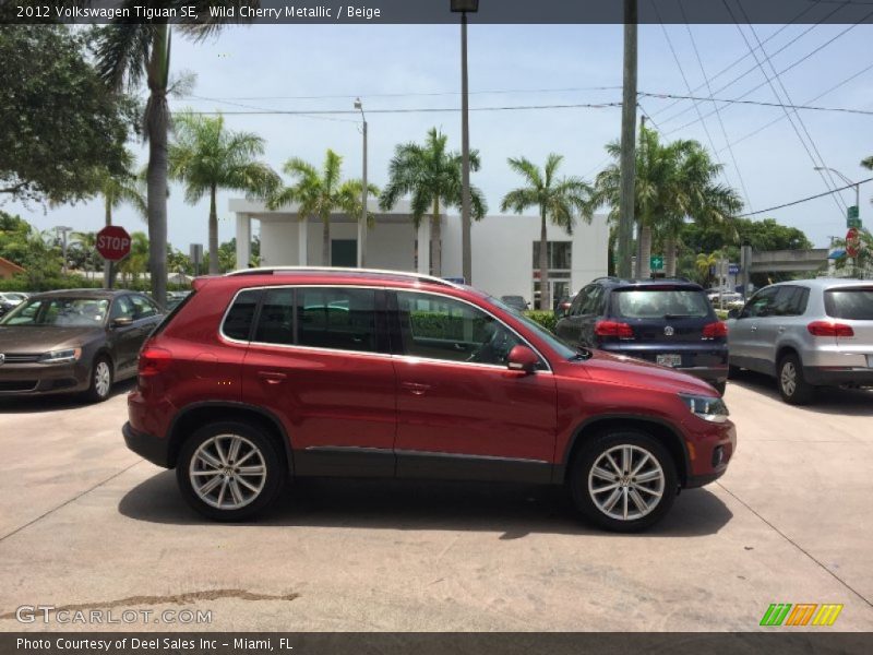 Wild Cherry Metallic / Beige 2012 Volkswagen Tiguan SE