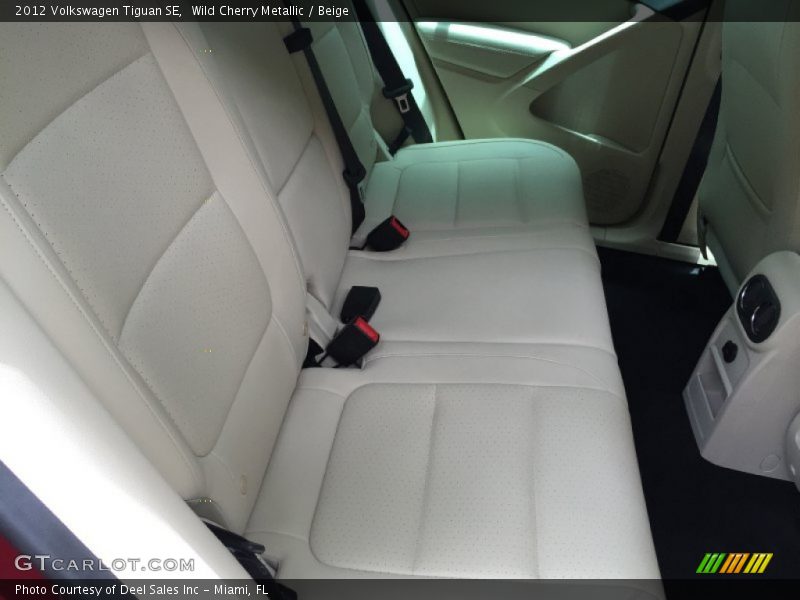 Wild Cherry Metallic / Beige 2012 Volkswagen Tiguan SE