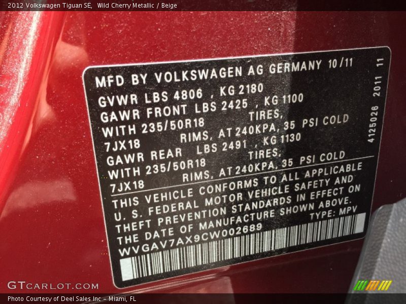Wild Cherry Metallic / Beige 2012 Volkswagen Tiguan SE
