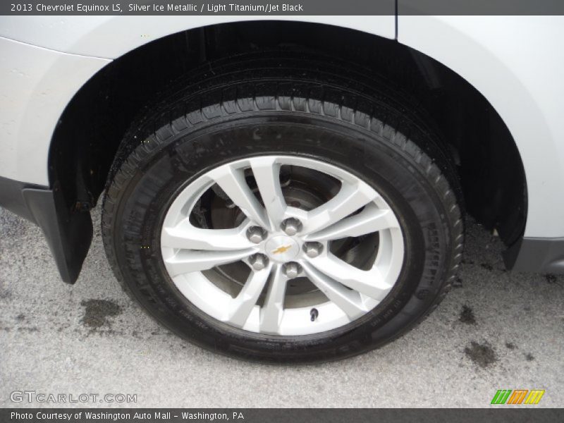 Silver Ice Metallic / Light Titanium/Jet Black 2013 Chevrolet Equinox LS