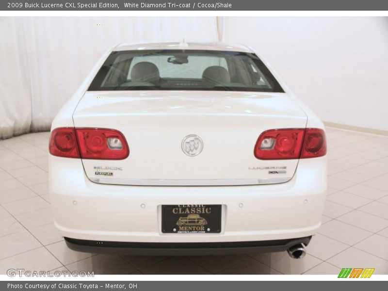 White Diamond Tri-coat / Cocoa/Shale 2009 Buick Lucerne CXL Special Edition
