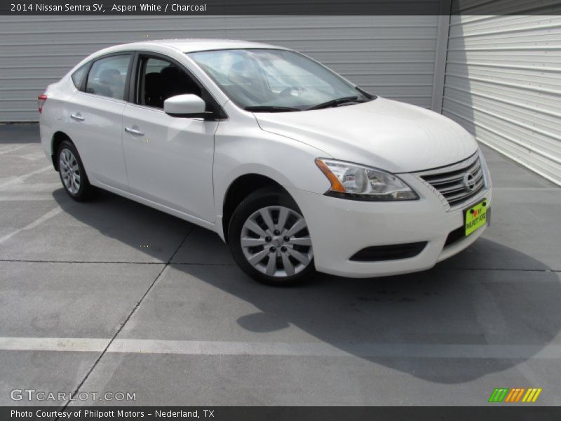 Aspen White / Charcoal 2014 Nissan Sentra SV