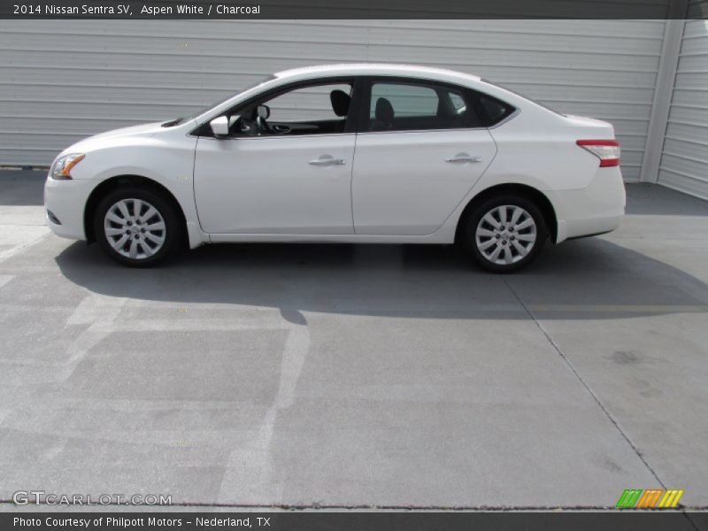 Aspen White / Charcoal 2014 Nissan Sentra SV