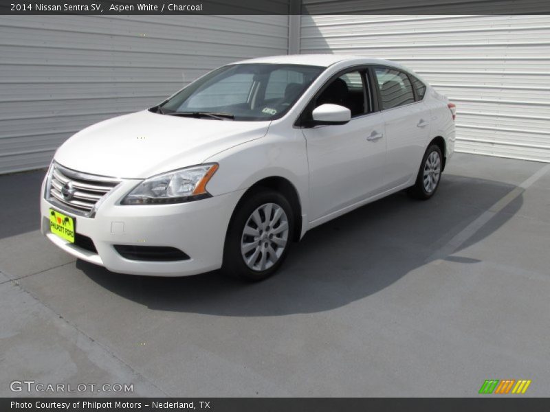 Aspen White / Charcoal 2014 Nissan Sentra SV