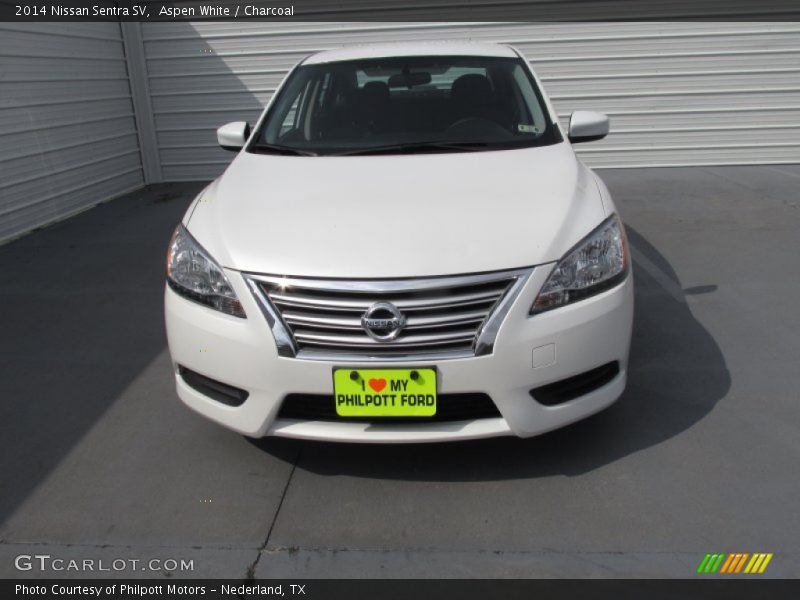 Aspen White / Charcoal 2014 Nissan Sentra SV