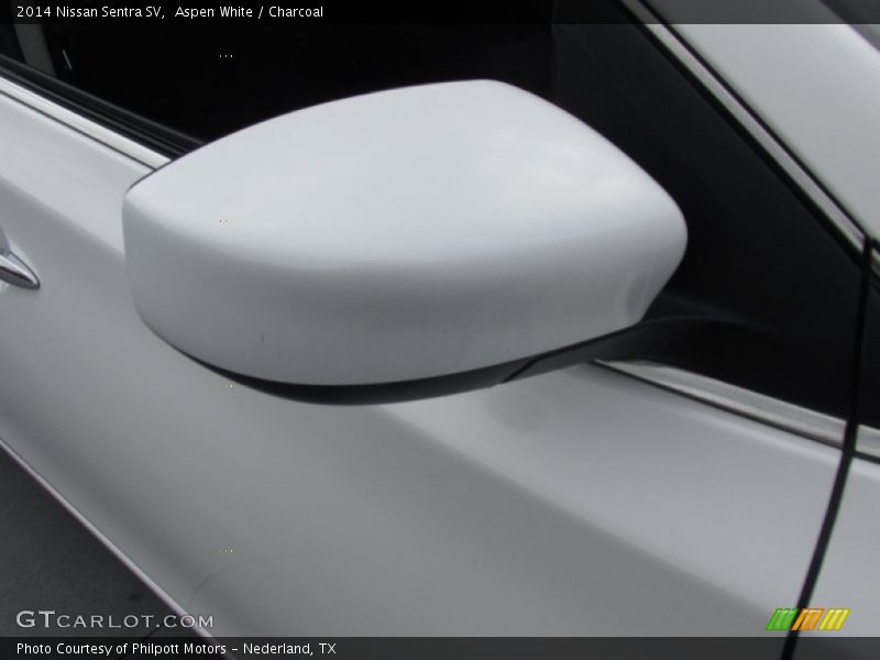 Aspen White / Charcoal 2014 Nissan Sentra SV
