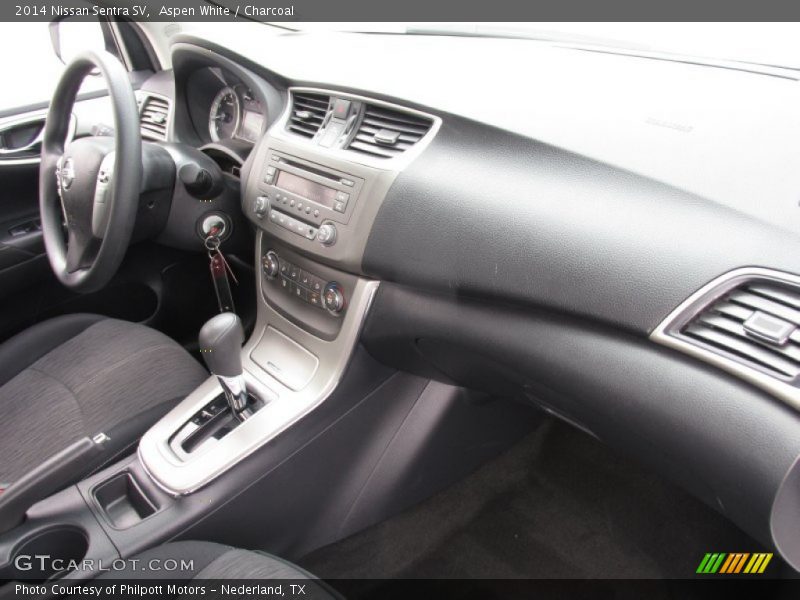 Aspen White / Charcoal 2014 Nissan Sentra SV