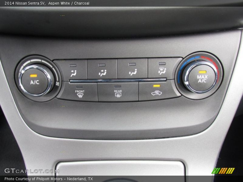 Aspen White / Charcoal 2014 Nissan Sentra SV