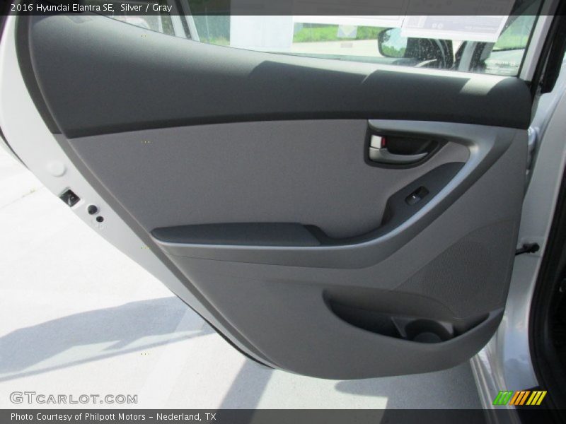 Silver / Gray 2016 Hyundai Elantra SE