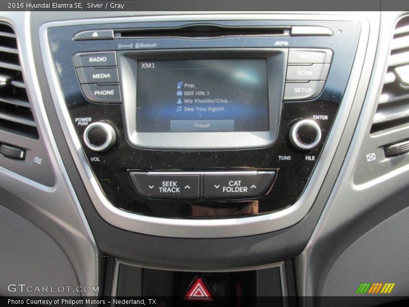 Silver / Gray 2016 Hyundai Elantra SE