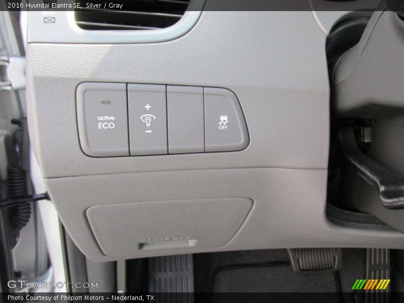 Silver / Gray 2016 Hyundai Elantra SE