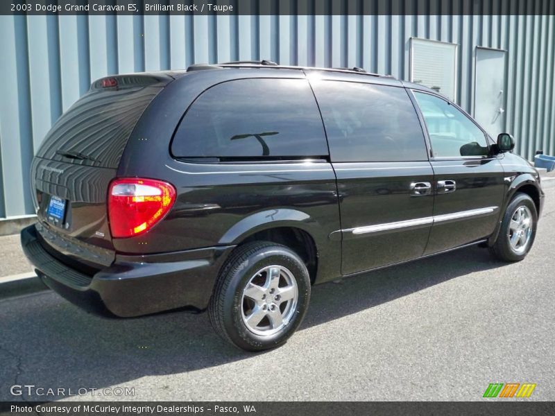 Brilliant Black / Taupe 2003 Dodge Grand Caravan ES