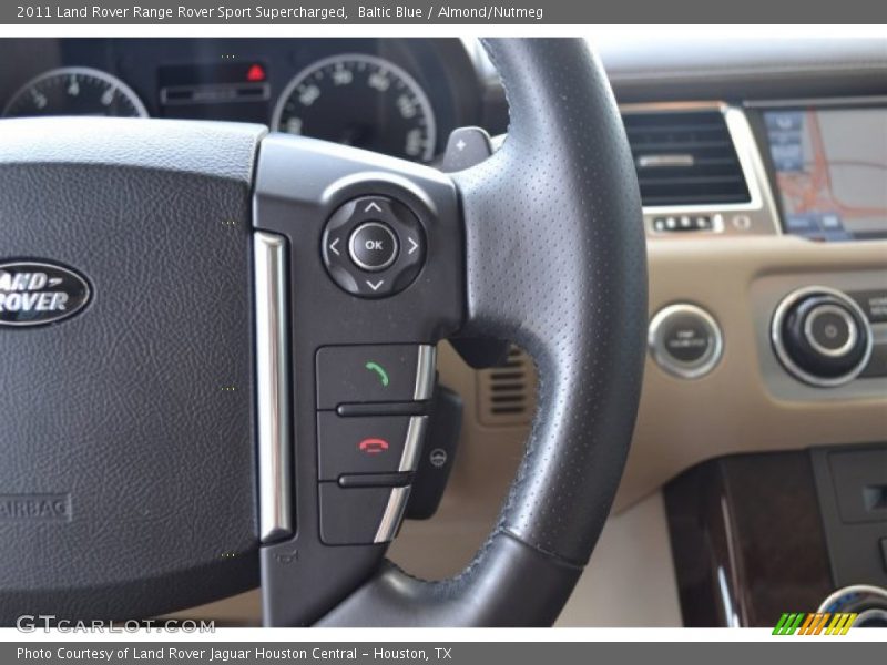 Controls of 2011 Range Rover Sport Supercharged