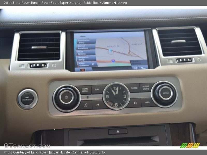 Controls of 2011 Range Rover Sport Supercharged