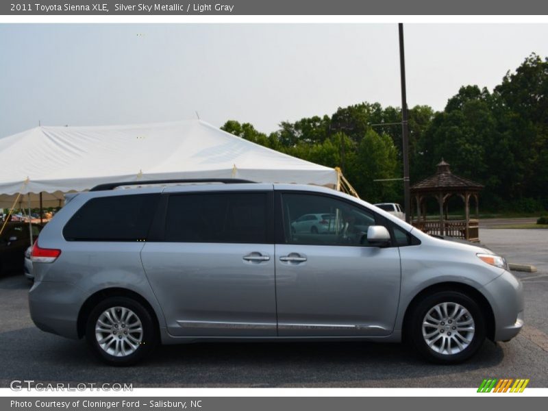 Silver Sky Metallic / Light Gray 2011 Toyota Sienna XLE