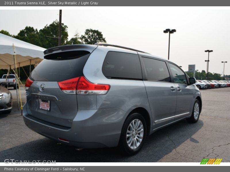 Silver Sky Metallic / Light Gray 2011 Toyota Sienna XLE