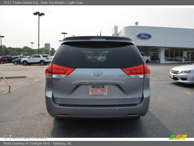 Silver Sky Metallic / Light Gray 2011 Toyota Sienna XLE