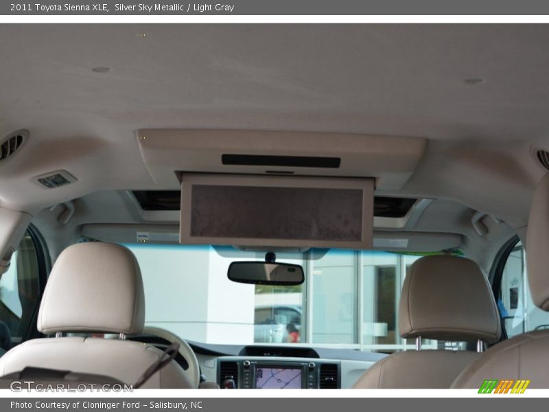 Silver Sky Metallic / Light Gray 2011 Toyota Sienna XLE