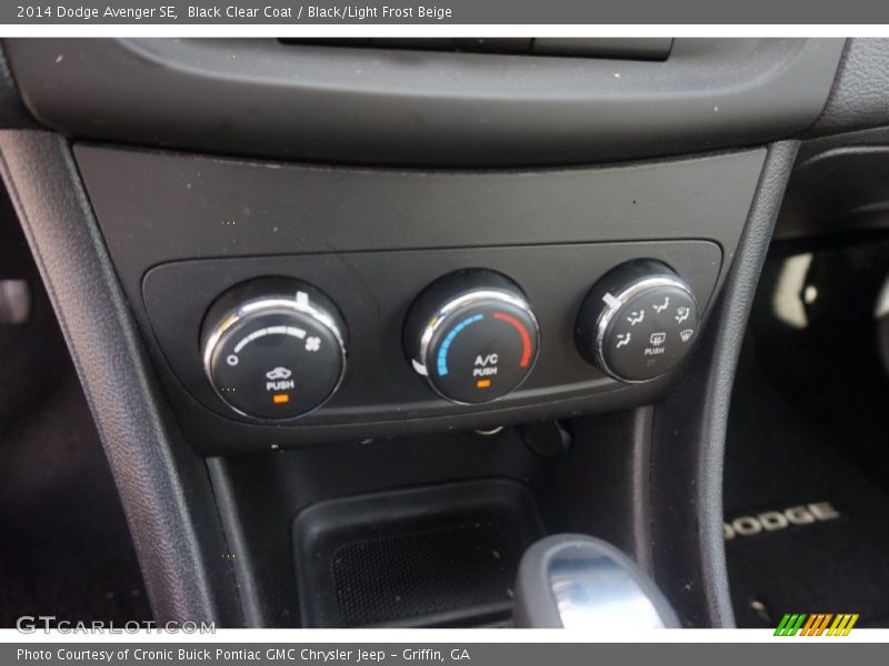 Black Clear Coat / Black/Light Frost Beige 2014 Dodge Avenger SE