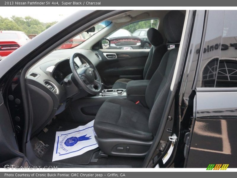 Super Black / Charcoal 2013 Nissan Pathfinder SV 4x4