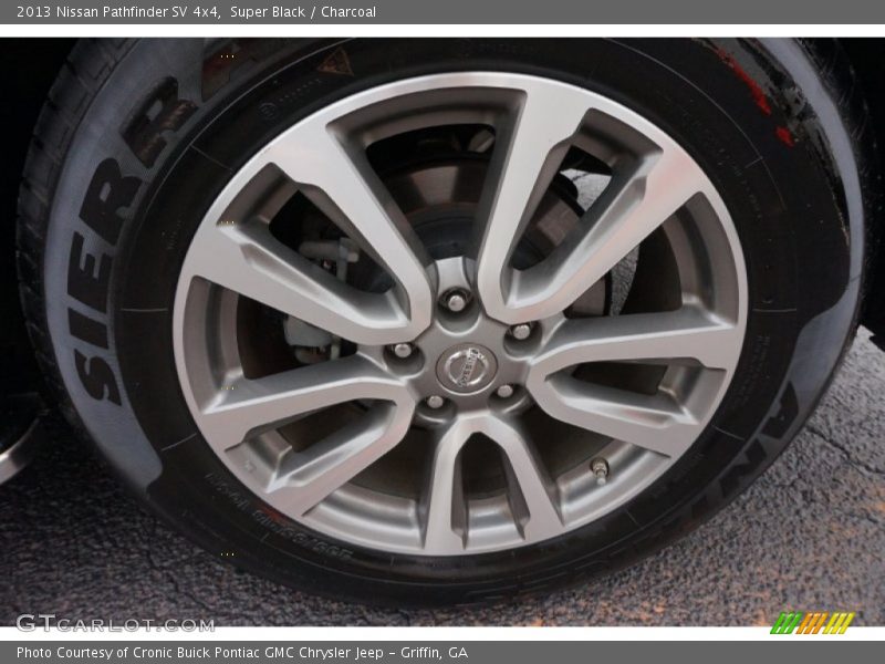 Super Black / Charcoal 2013 Nissan Pathfinder SV 4x4