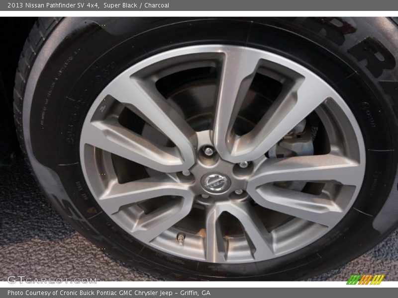 Super Black / Charcoal 2013 Nissan Pathfinder SV 4x4