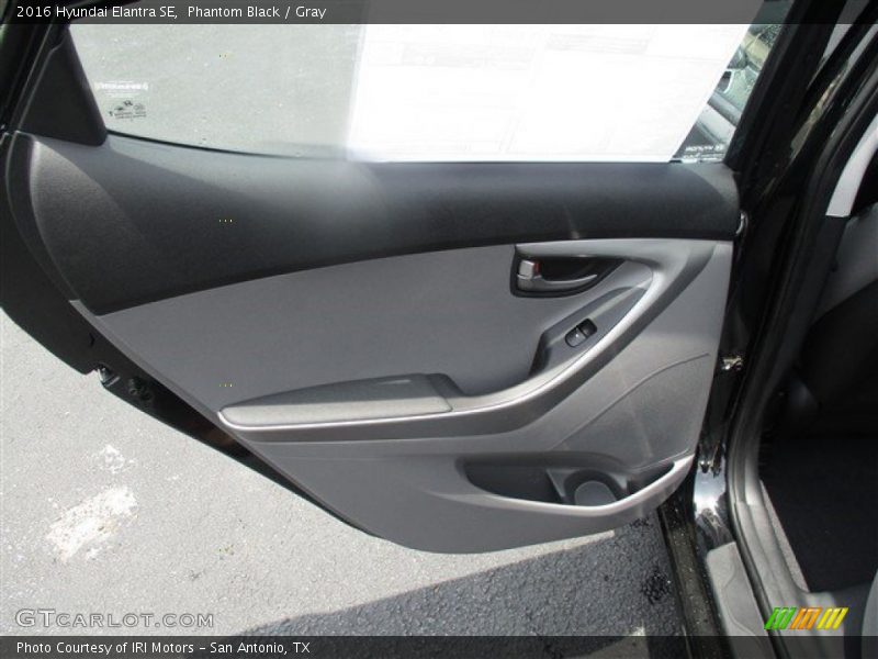 Phantom Black / Gray 2016 Hyundai Elantra SE