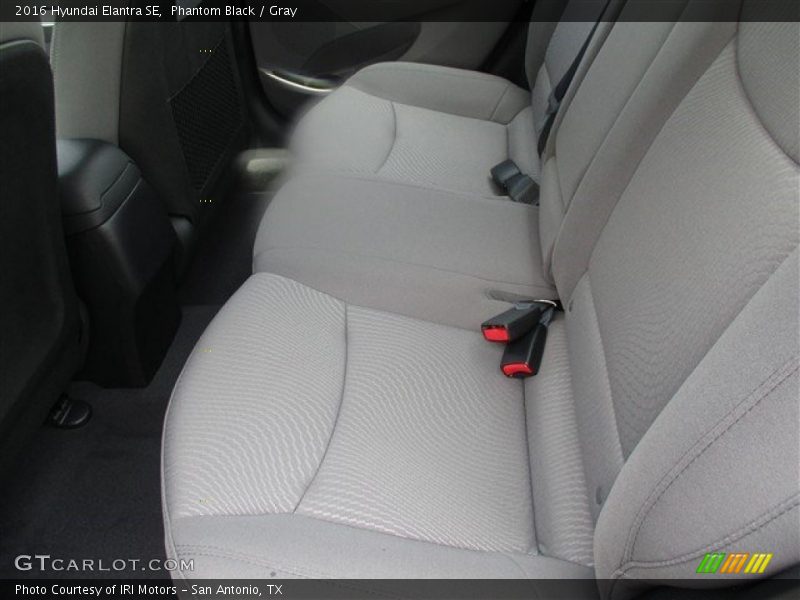 Phantom Black / Gray 2016 Hyundai Elantra SE