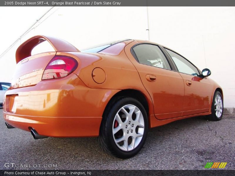 Orange Blast Pearlcoat / Dark Slate Gray 2005 Dodge Neon SRT-4