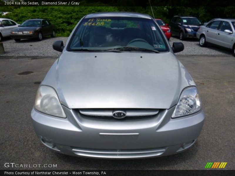 Diamond Silver / Gray 2004 Kia Rio Sedan