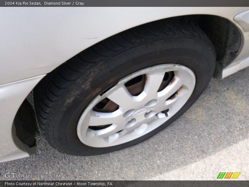 Diamond Silver / Gray 2004 Kia Rio Sedan
