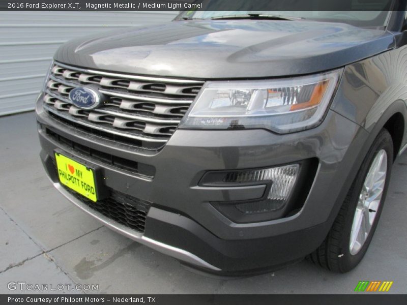 Magnetic Metallic / Medium Light Camel 2016 Ford Explorer XLT