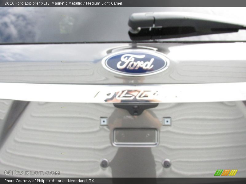 Magnetic Metallic / Medium Light Camel 2016 Ford Explorer XLT