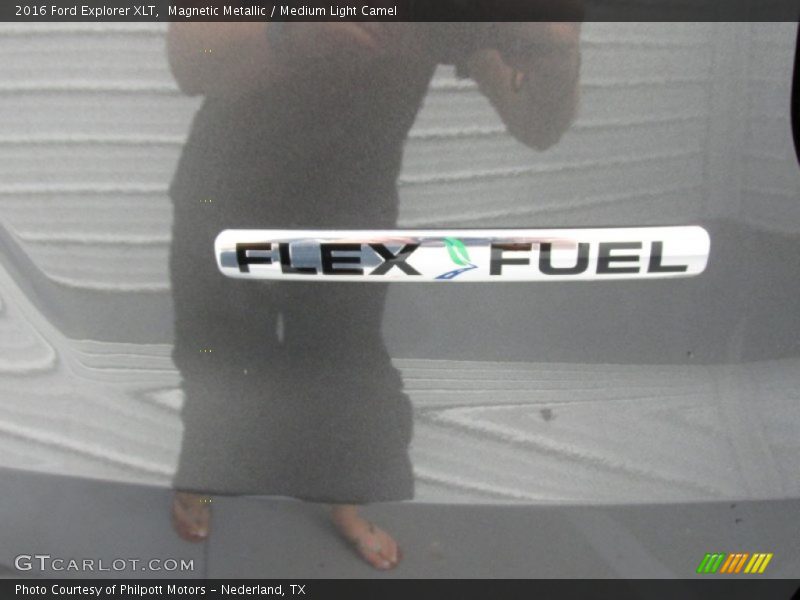 Magnetic Metallic / Medium Light Camel 2016 Ford Explorer XLT