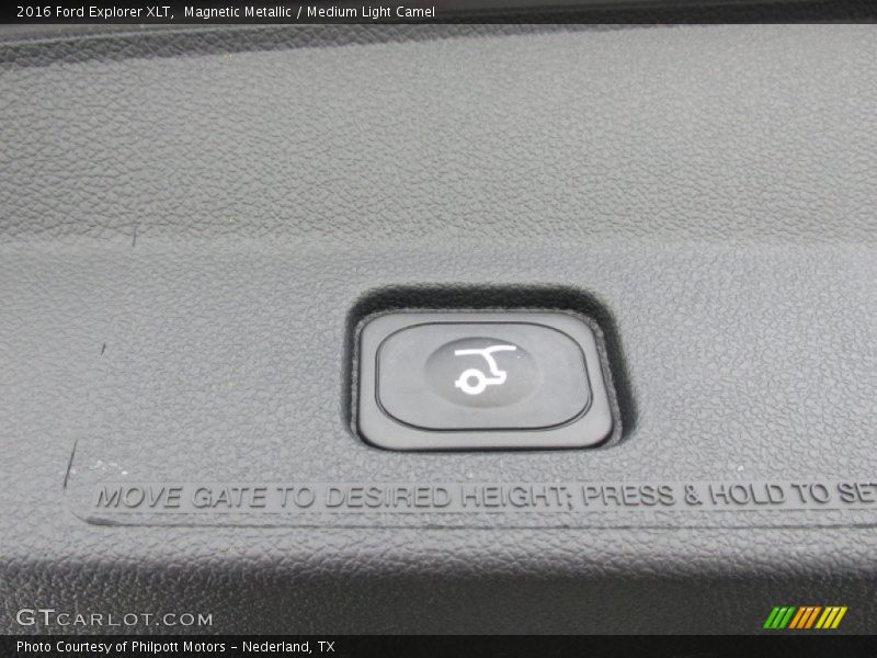 Magnetic Metallic / Medium Light Camel 2016 Ford Explorer XLT