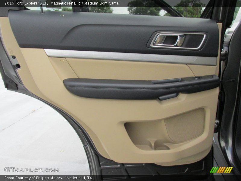 Magnetic Metallic / Medium Light Camel 2016 Ford Explorer XLT