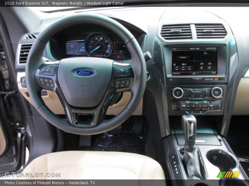 Magnetic Metallic / Medium Light Camel 2016 Ford Explorer XLT