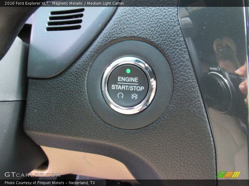 Magnetic Metallic / Medium Light Camel 2016 Ford Explorer XLT