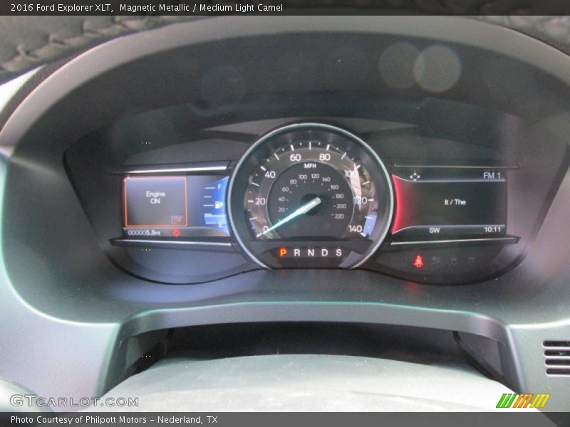 Magnetic Metallic / Medium Light Camel 2016 Ford Explorer XLT